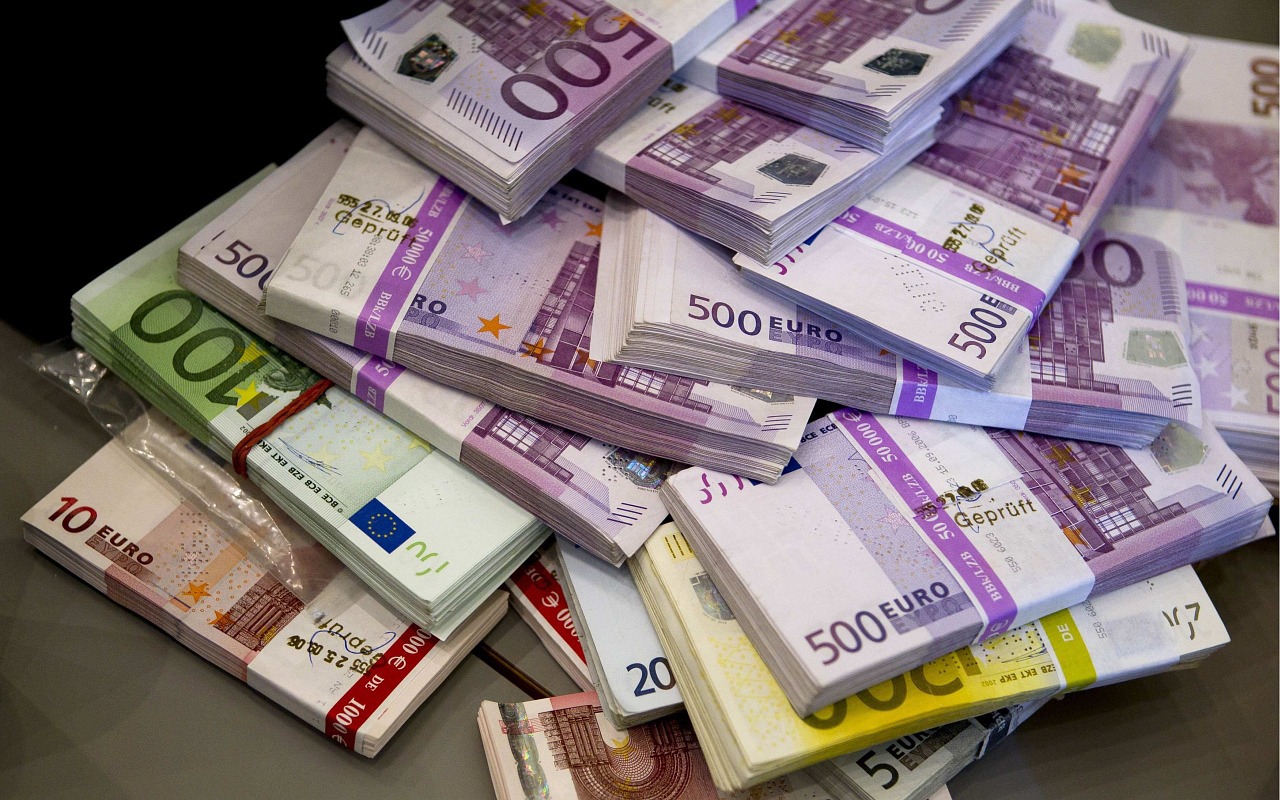 Banii trimişi de românii din străinătate